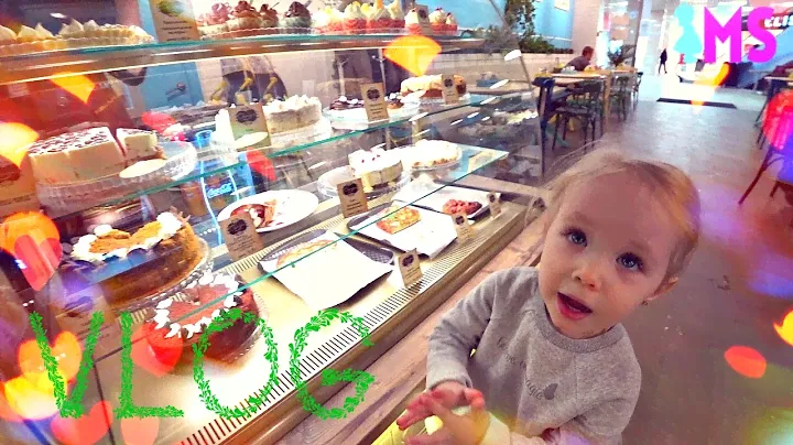 Vlog. День с Машей. Гуляем, детская игровая комната, катаемся на паровозике, стрижка, кафе