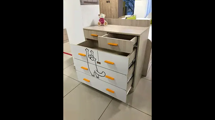 Кот. Комод. Аквилон