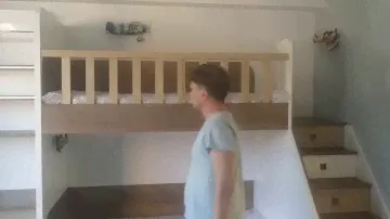Мебель в детскую комнату с двухъярусной кроватью.
